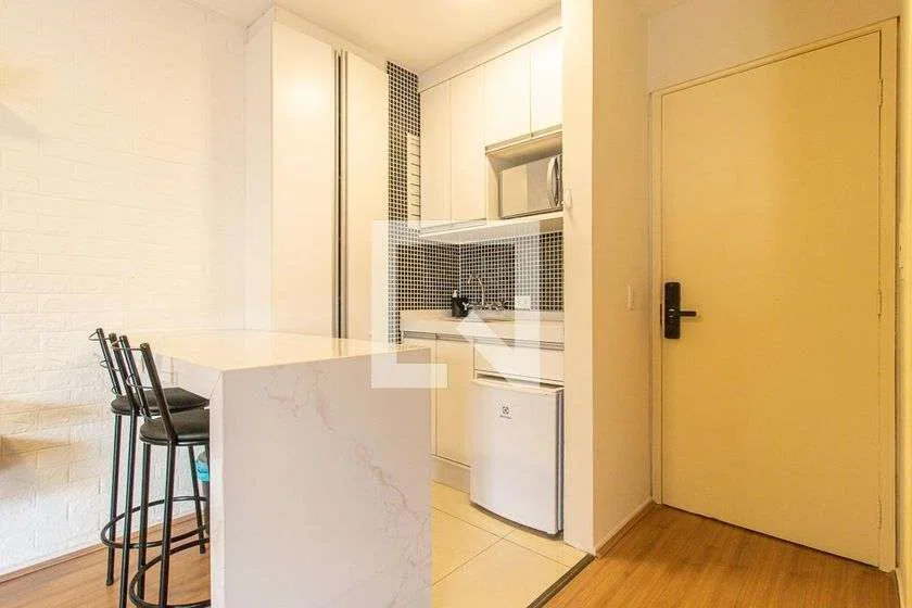 Furnished studio, 37 m², with a washing machine — photo 2