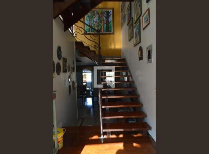 House with enclosed balcony, 6 bedrooms and 478 m² — photo 8