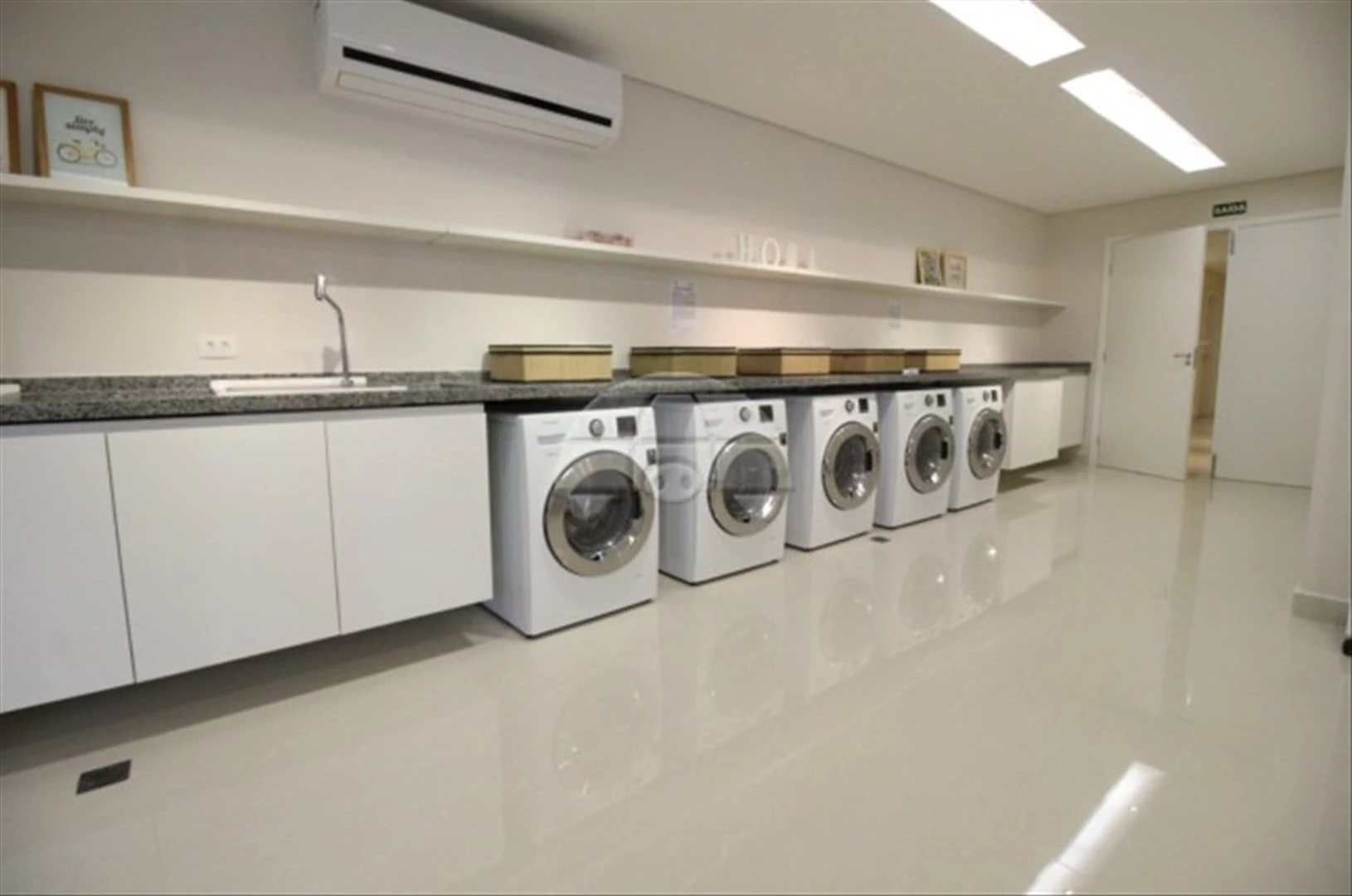 Apartamento mobiliado, 50 m², com janelas do piso ao teto — photo 20