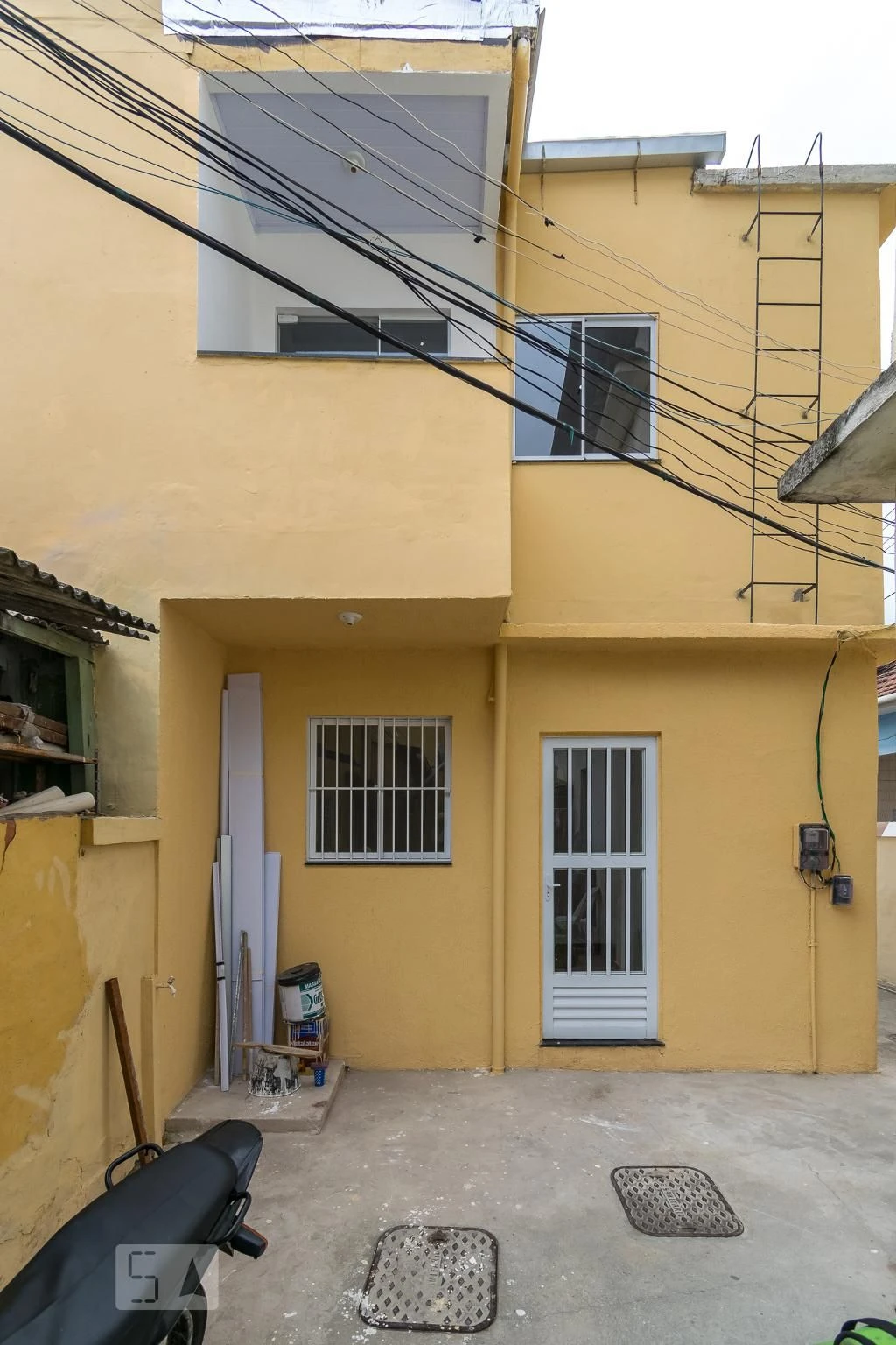 House with 1 bedroom and a balcony, 2 bathrooms — photo 26
