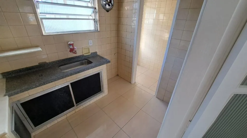 Квартира 80 м² із заскленим балконом та видом на гори — photo 13