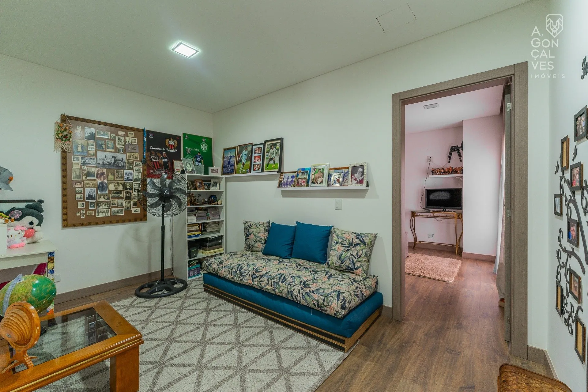 House with 3 suites and 2 parking spaces — photo 23