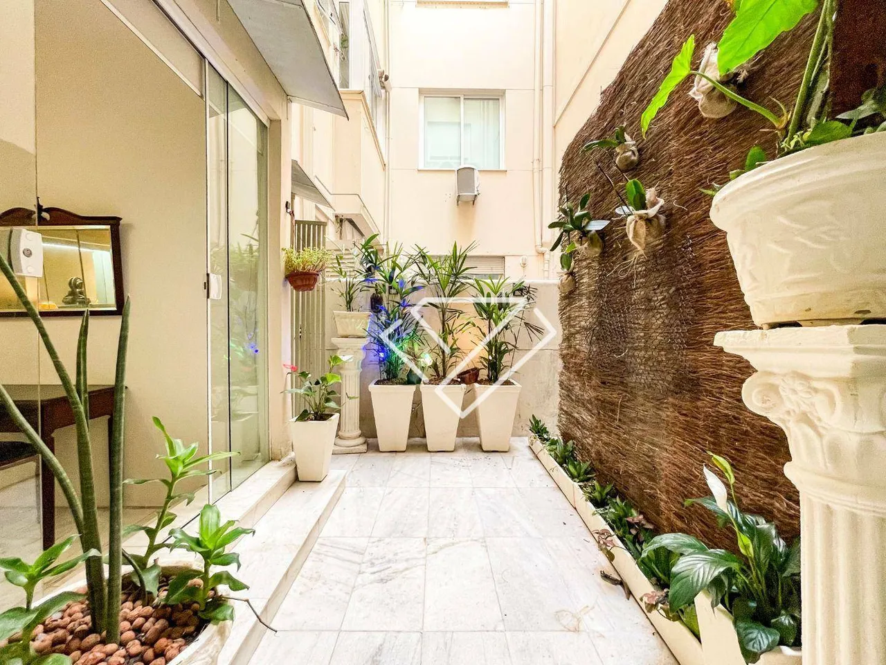 2-bedroom apartment with 100 m², 2 baths and parking — photo 17