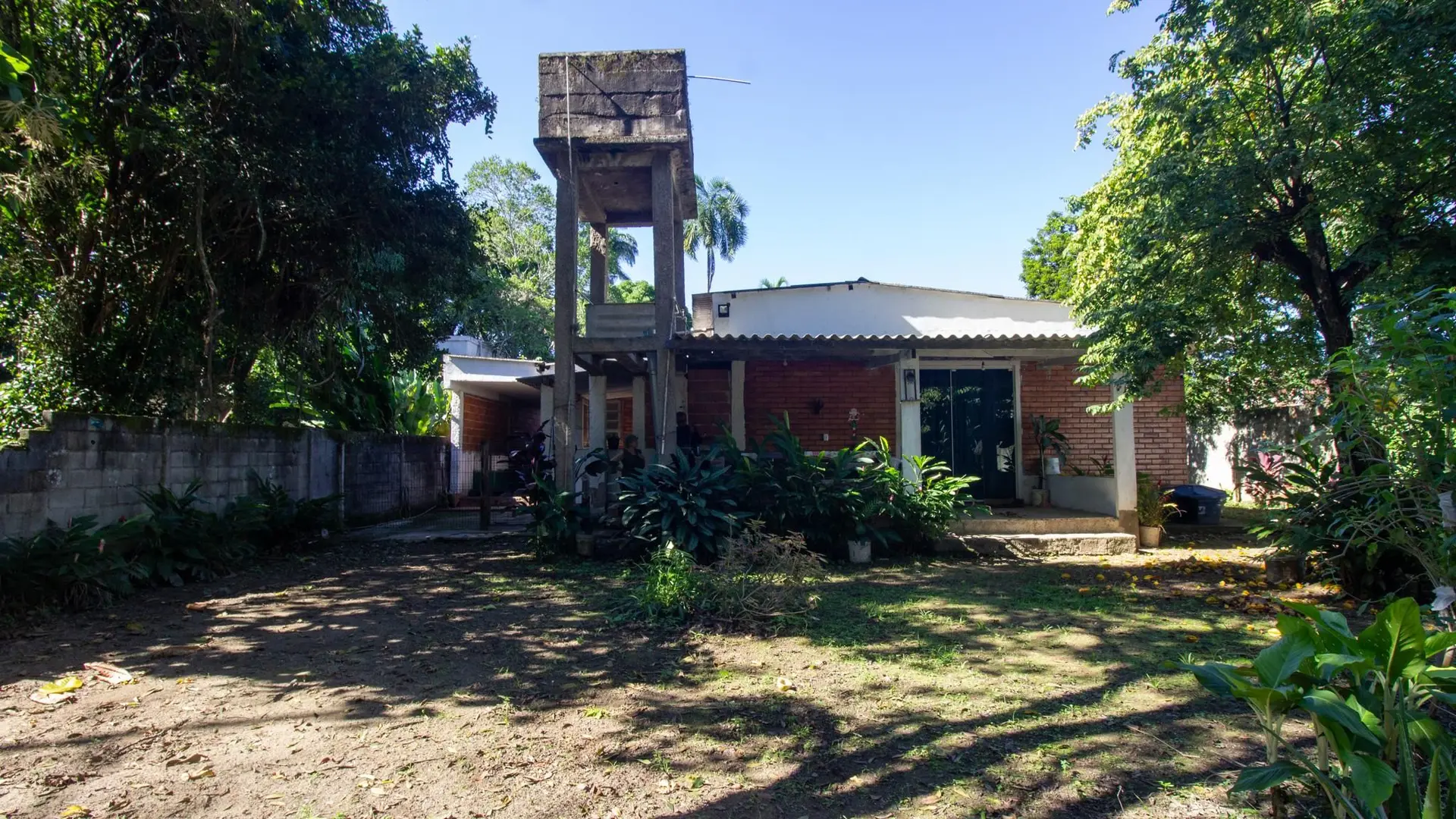 Furnished house with 5 bedrooms and 3 bathrooms — photo 58