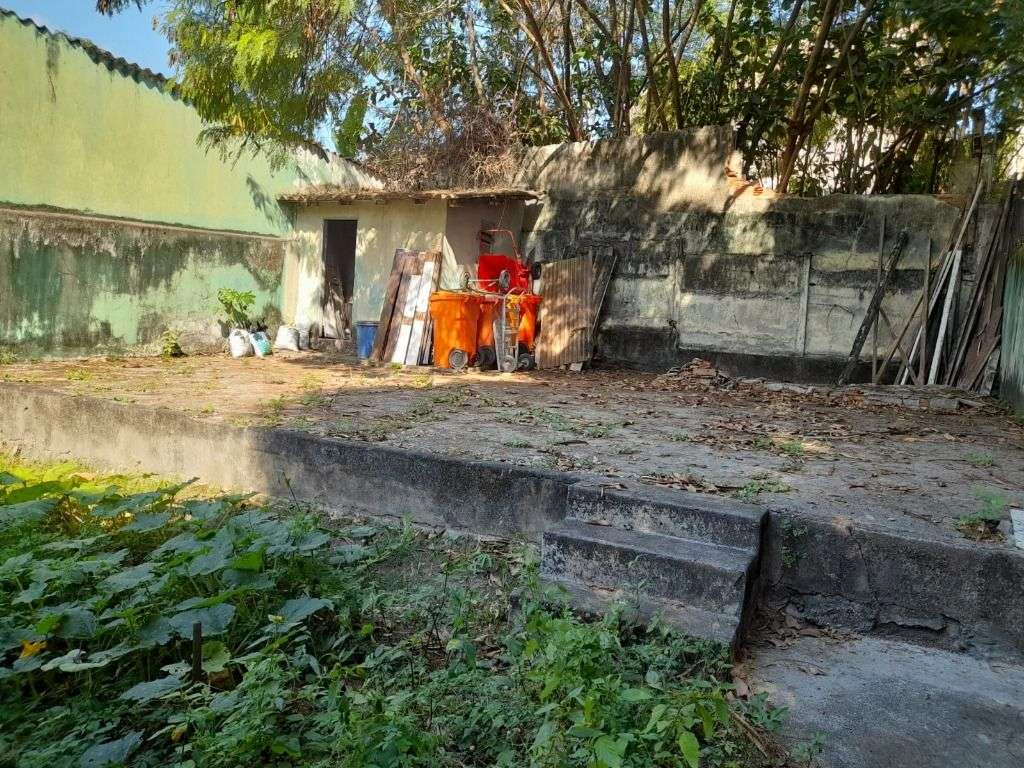 Casa mobiliada com 4 quartos e cozinha com fogão a gás — photo 16