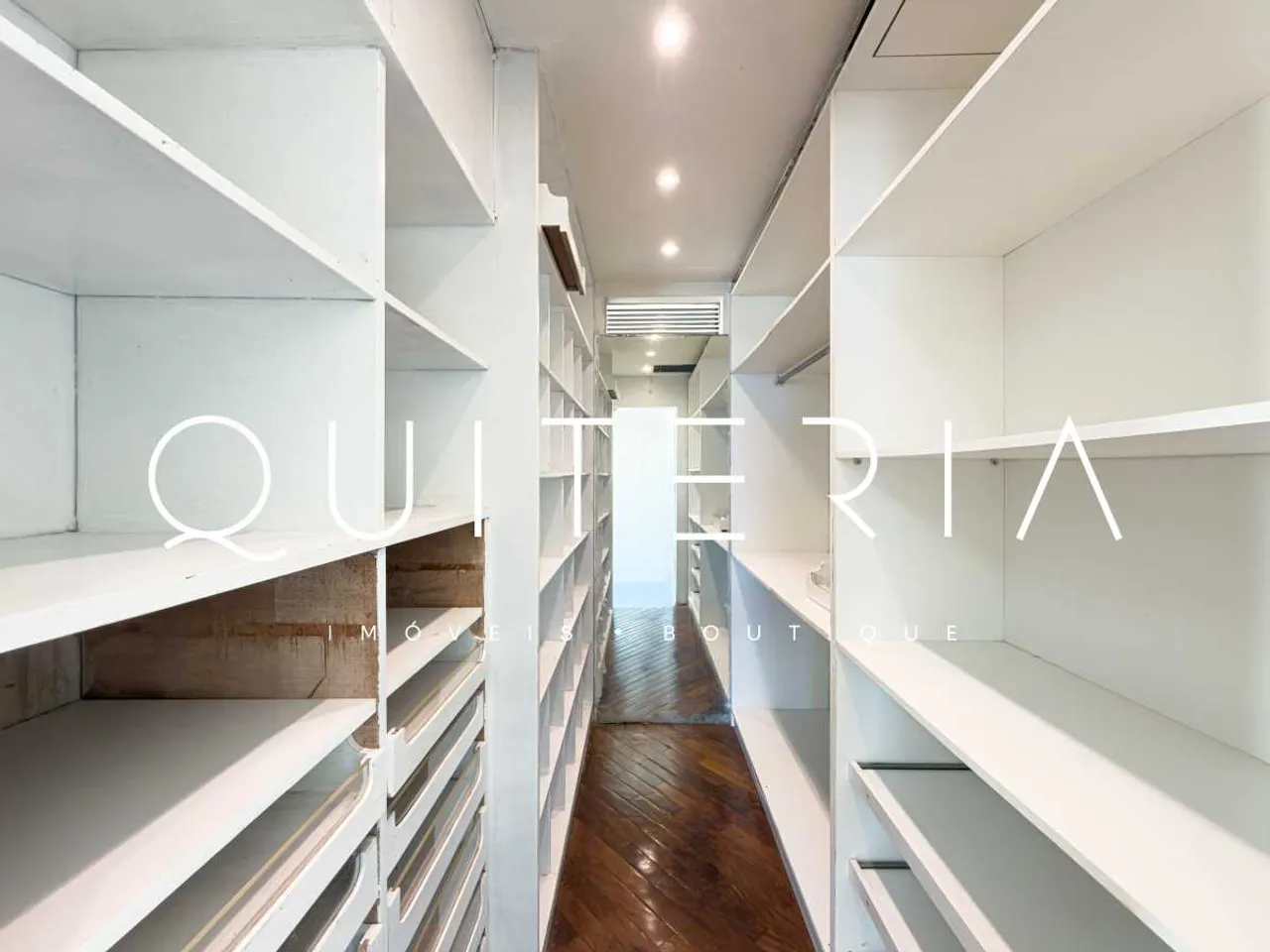 Apartamento com 4 quartos e 5 banheiros, 3 vagas — photo 4