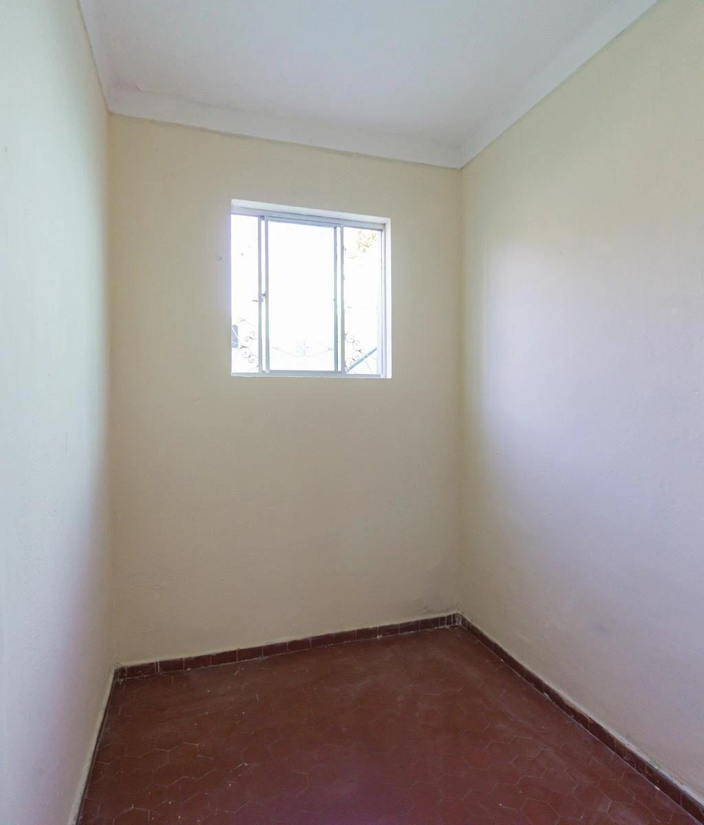 House, 200 m², with a grill on the balcony — photo 13