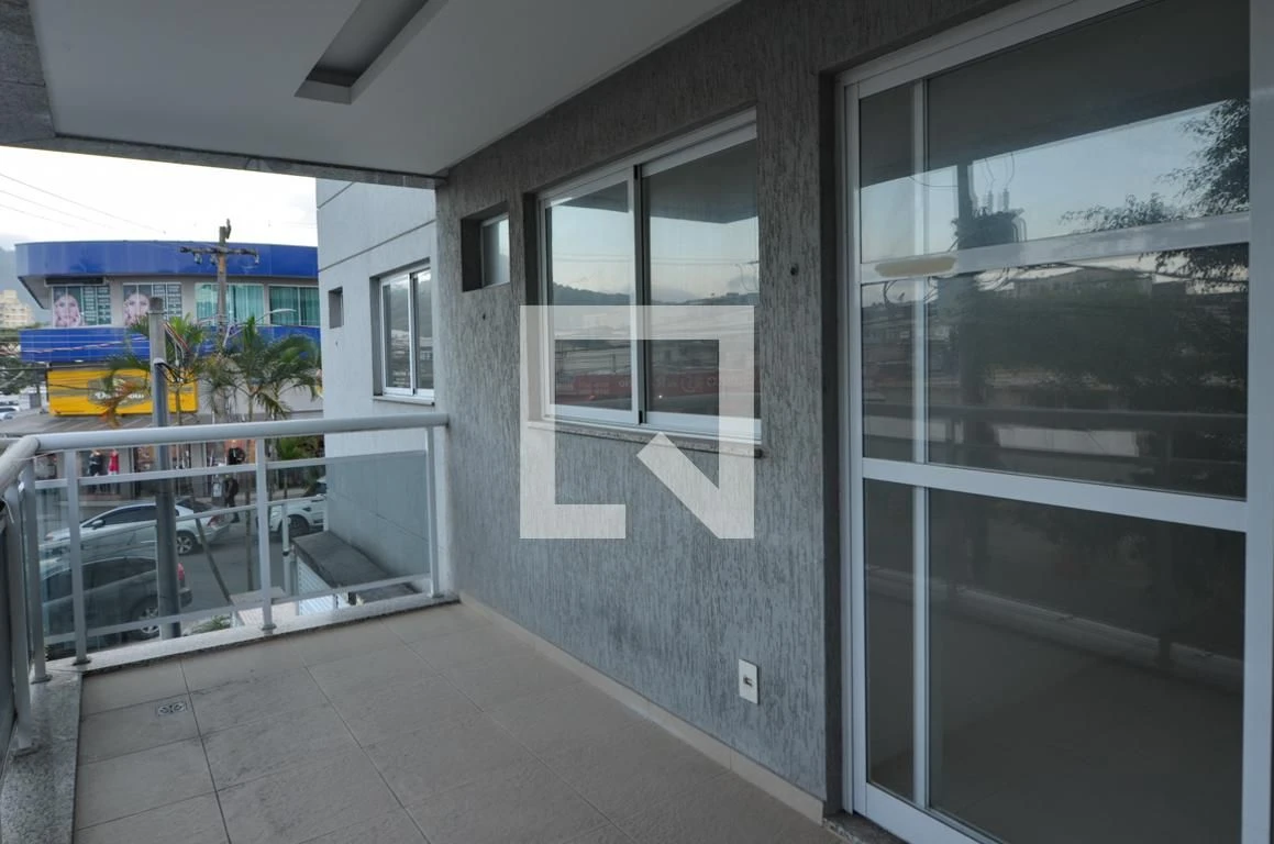 Furnished apartment, 90 m², with a grill on the balcony — photo 18