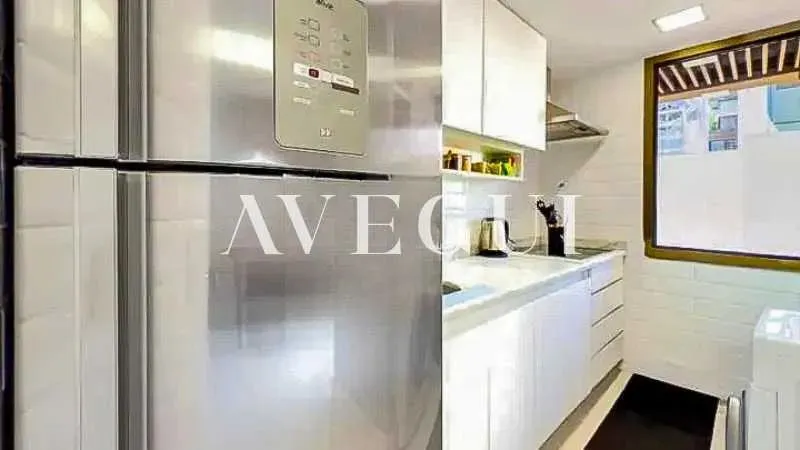 Apartment with an open-plan kitchen and 2 parking spots — photo 2