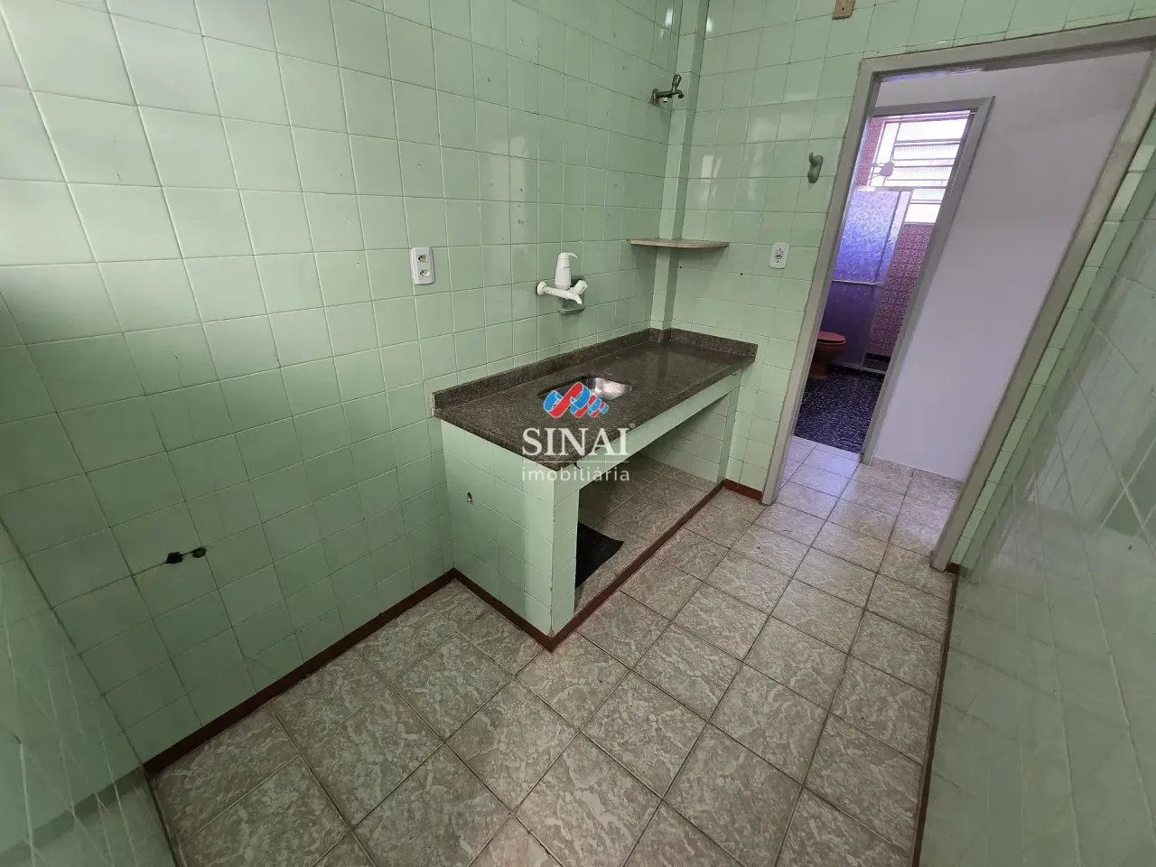 2-bedroom apartment with no parking space — photo 3