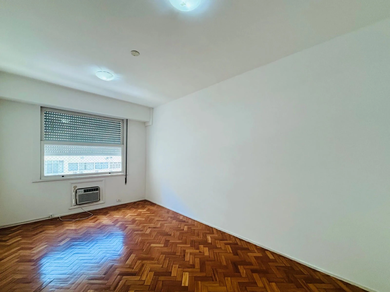 4-bedroom apartment with a water view in Rio de Janeiro — photo 4