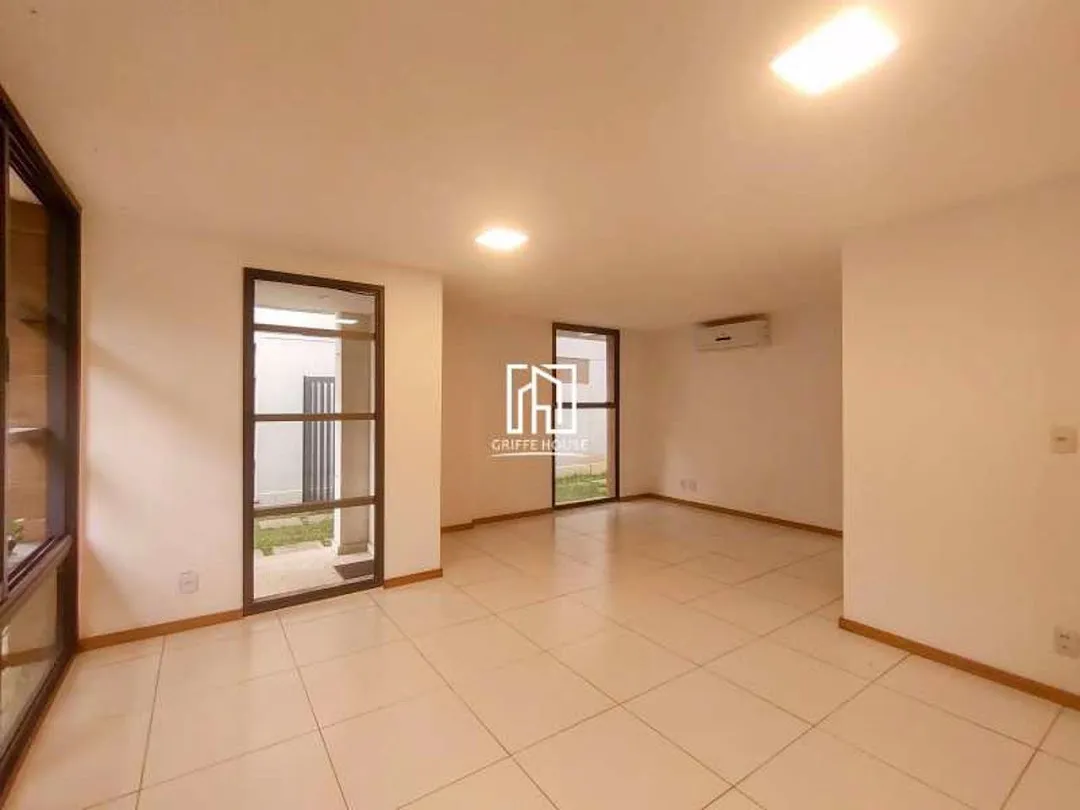 House, 200 m², with a grill on the balcony — photo 9