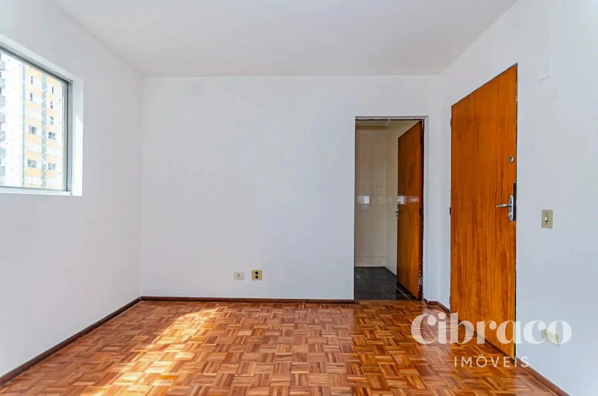 Apartamento com piso de madeira ou laminado, Rebouças — photo 4