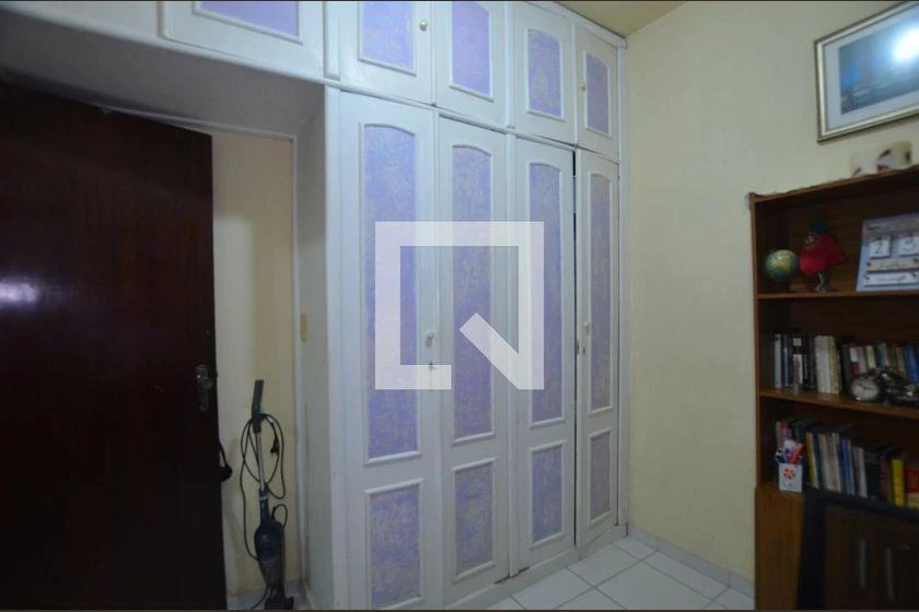 Furnished 231 m² house with 3 bedrooms and a balcony — photo 14