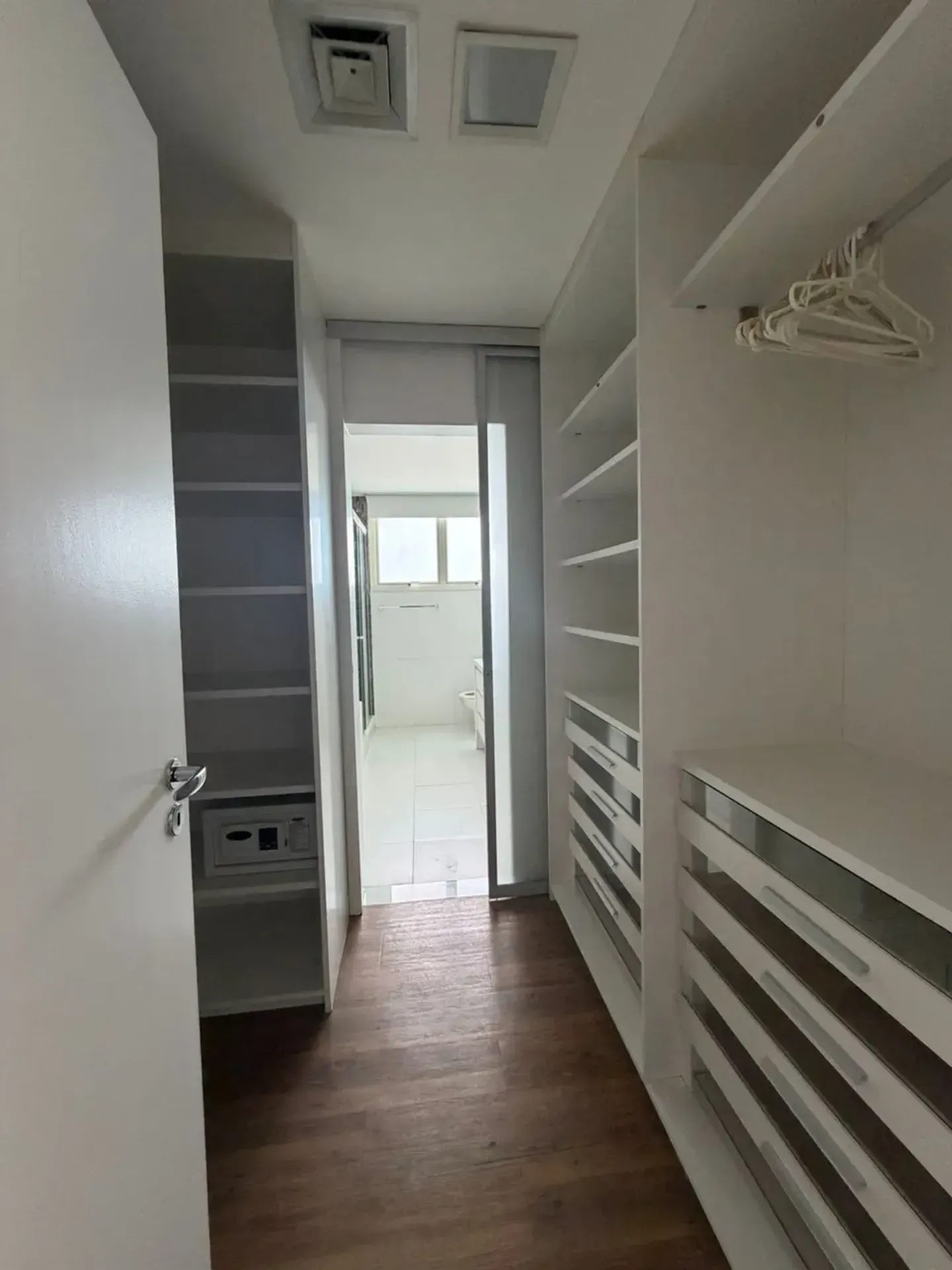 Duplex de 300 m² com 5 quartos e 5 banheiros — photo 32