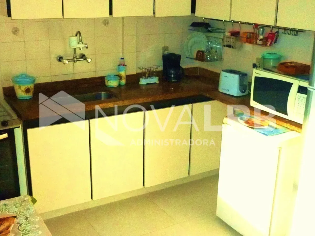 Furnished apartment with 4 bedrooms and a closed kitchen — photo 14
