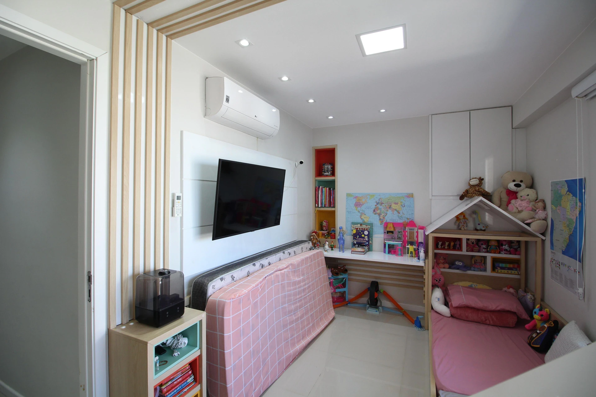 Rental apartment with 4 bedrooms and 4 bathrooms — photo 4