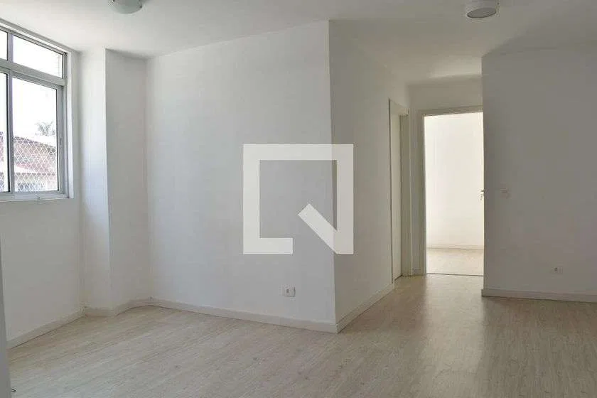 2-bedroom apartment with 1 parking space and private garden