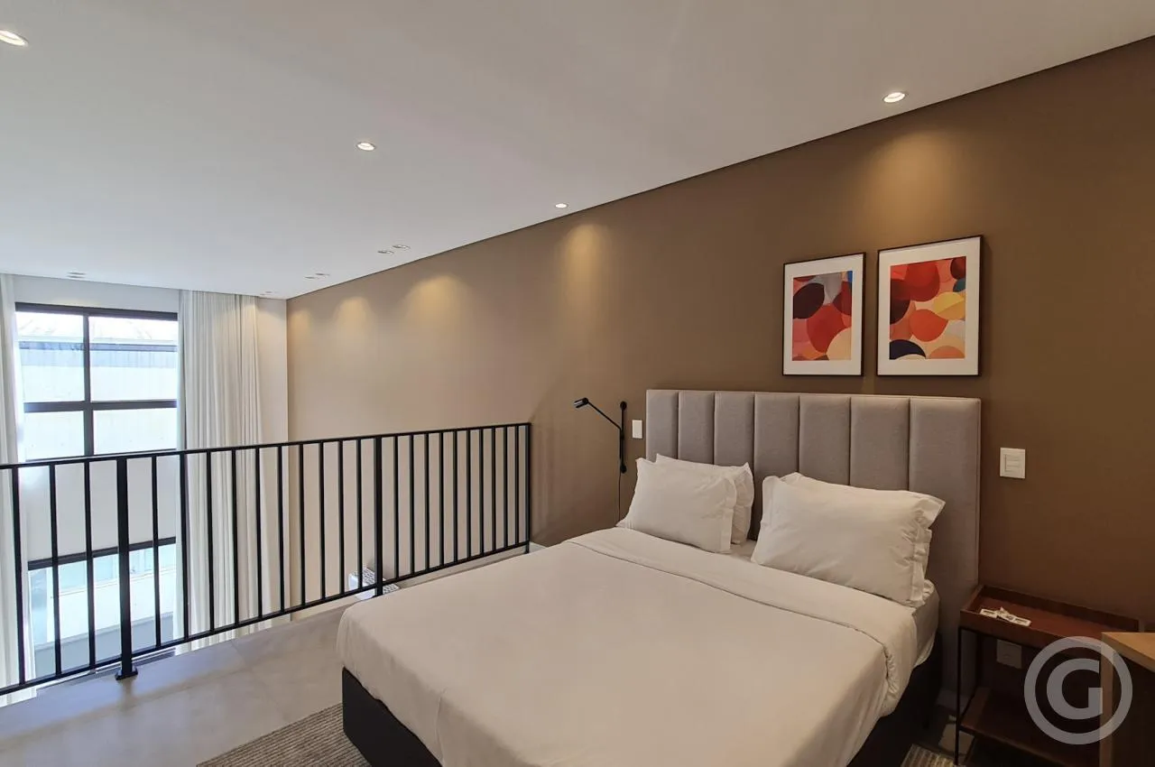 Furnished apartment with 1 en-suite bedroom and 2 baths — photo 9
