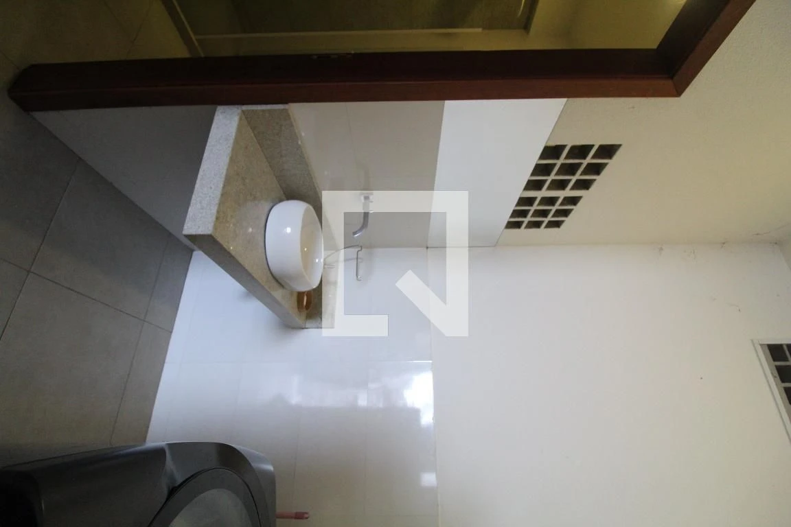 Furnished house with 4 en-suite bedrooms and private garden — photo 106