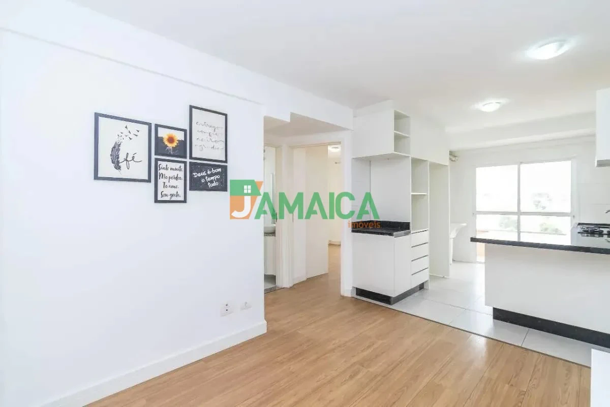 Balcony with a grill in a 2-bedroom apartment, 52 m²