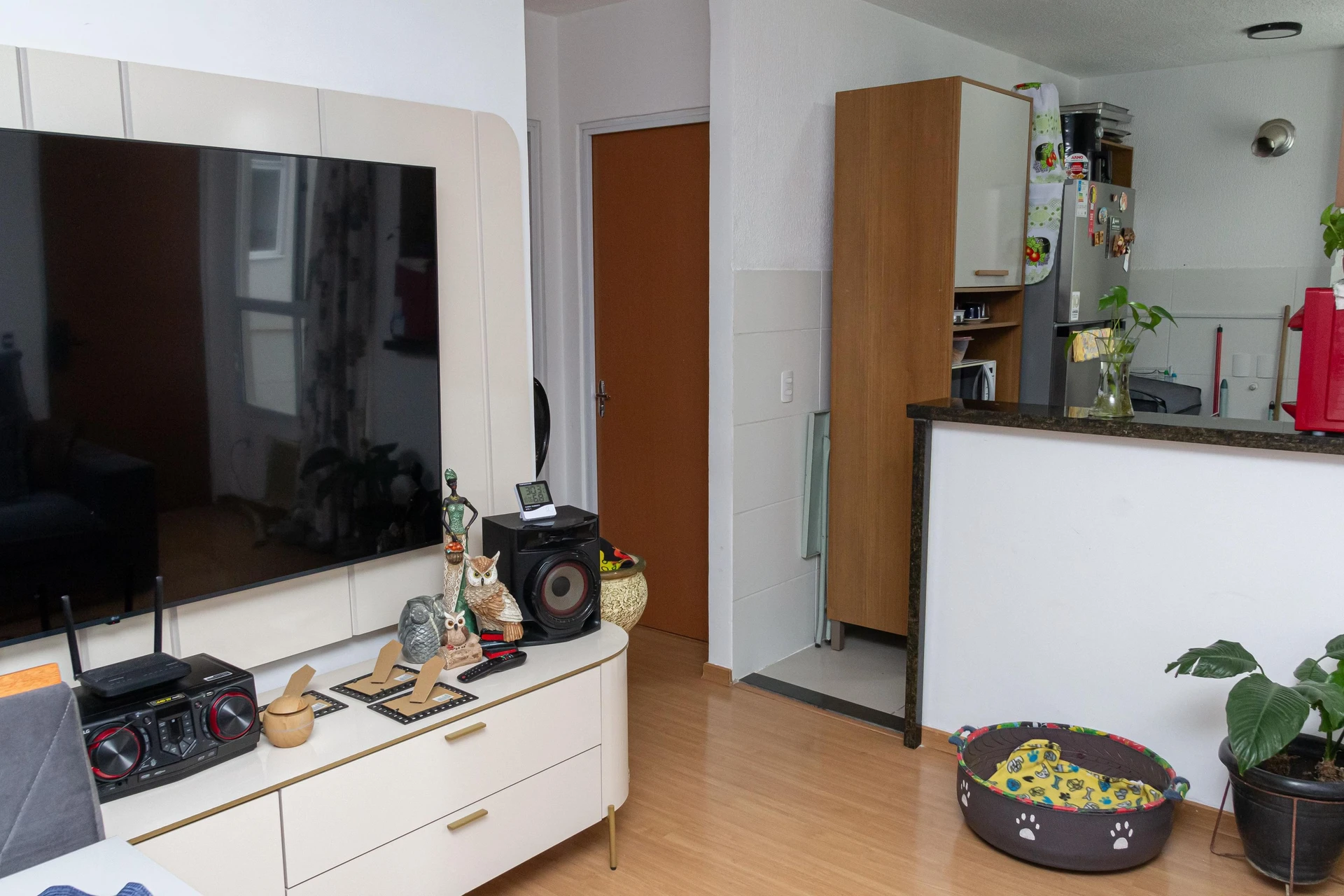 Furnished 2-bedroom apartment with gas open kitchen — photo 17