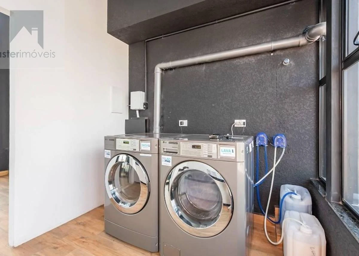 19 m² apartment with floor-to-ceiling windows and a dryer — photo 12