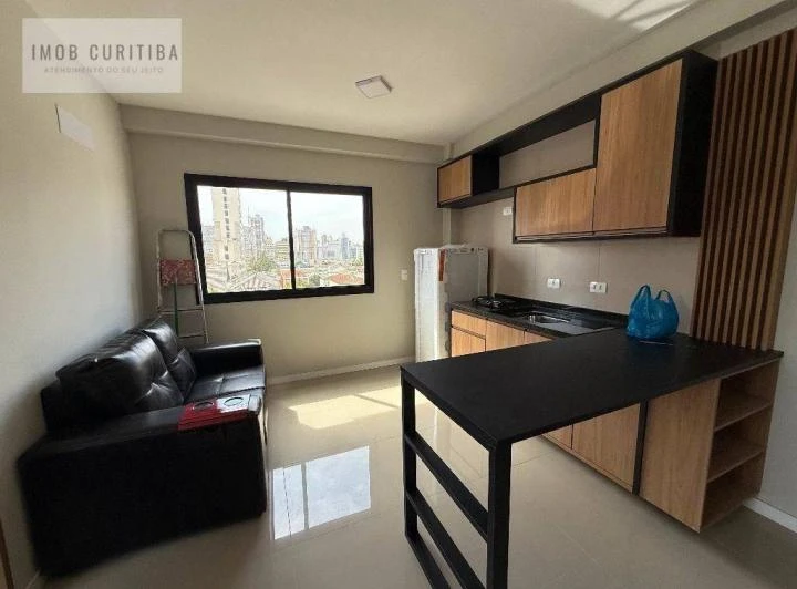 Furnished 40 m² studio with open-plan kitchen and balcony — photo 3