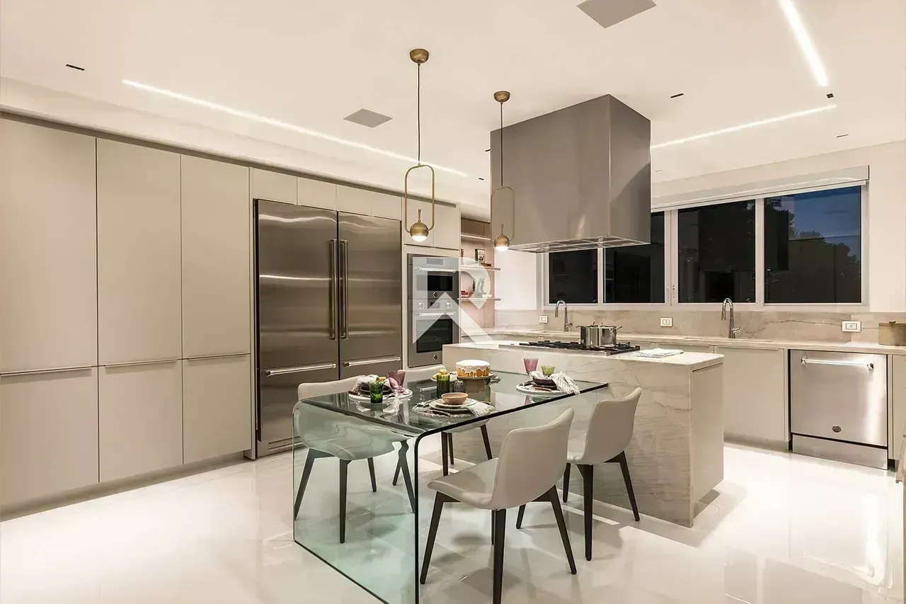Квартира з 5 спальнями, балконом і 874 м² — photo 23