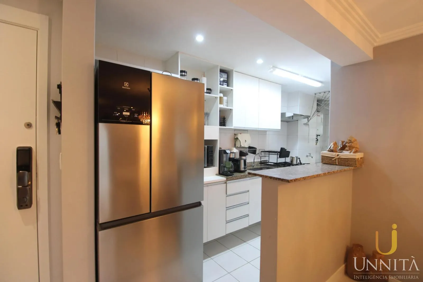 Apartamento mobiliado de 96 m² com 3 suítes e fogão a gás — photo 2