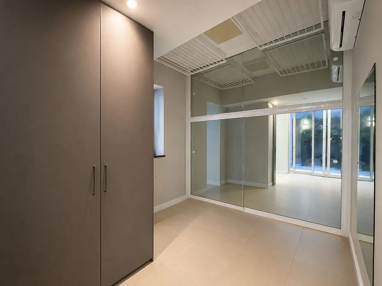 Apartamento mobiliado com 3 quartos e 3 banheiros — photo 20