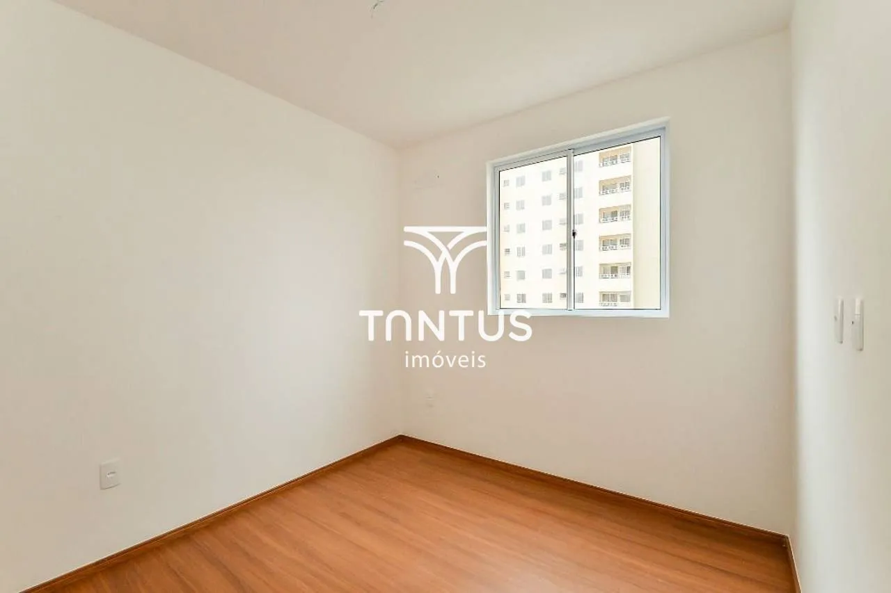 2-bedroom apartment in a building with a coworking space — photo 10
