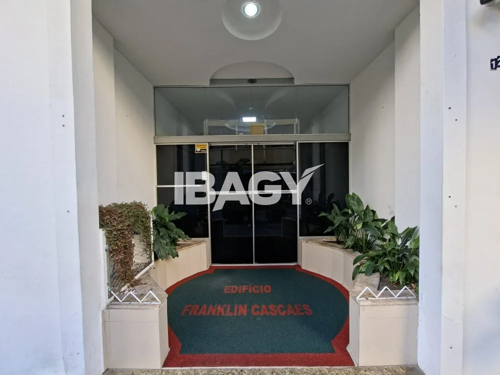 Apartamento de 1 dormitório com fogão a gás na cozinha — photo 8