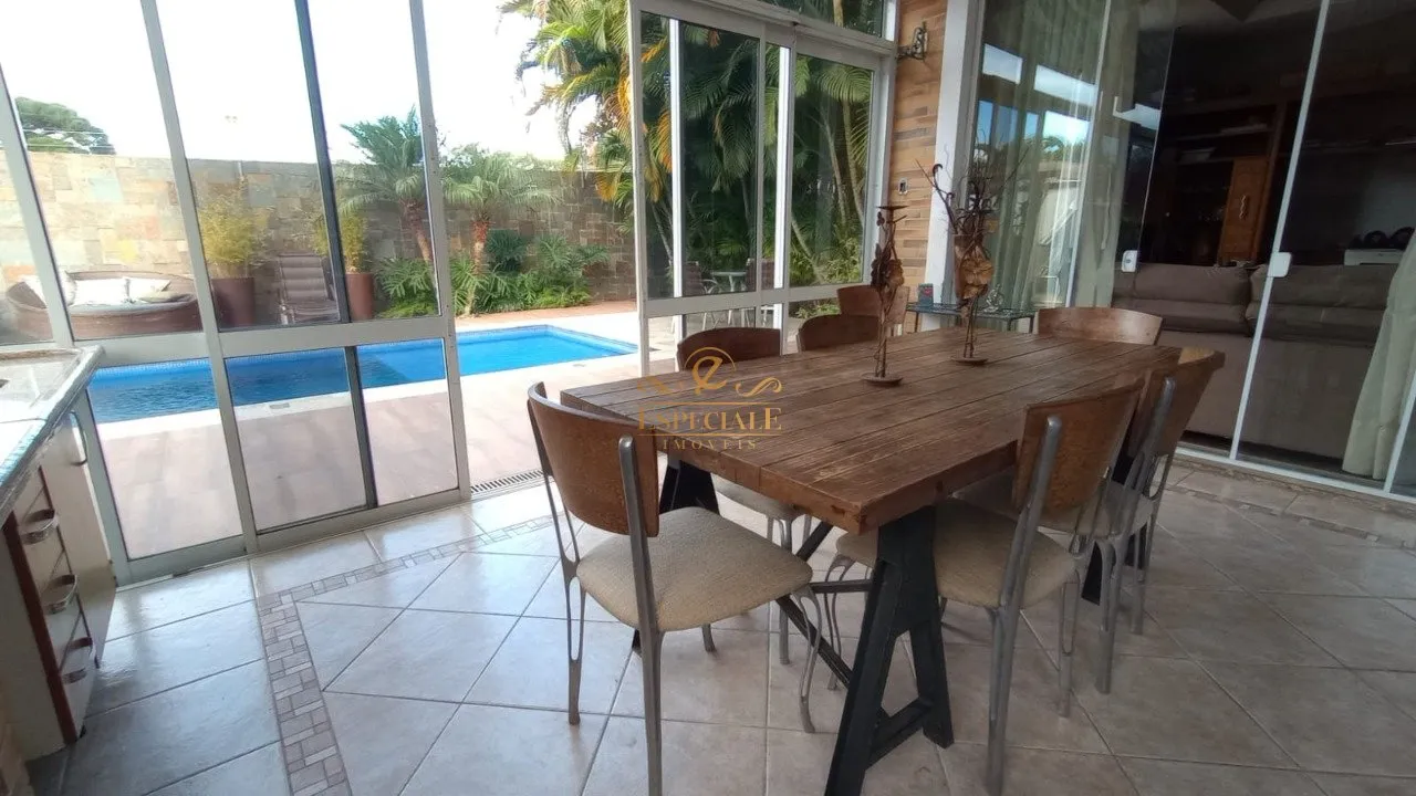 4-bedroom house with private BBQ and 4 parking spaces — photo 4