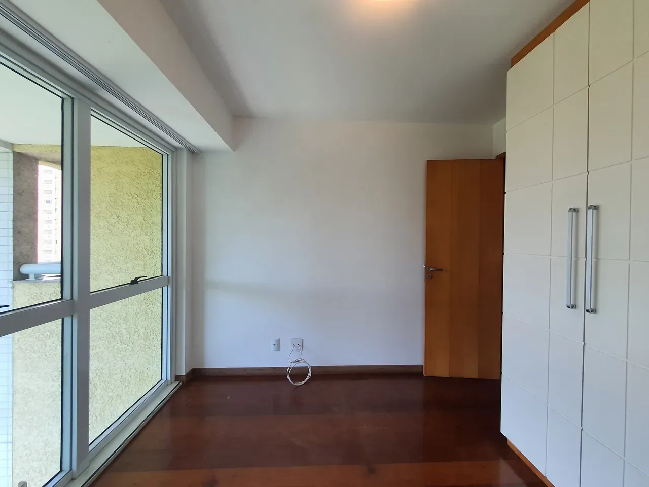 Park view in a 2-bedroom apartment, 90 m² — photo 30