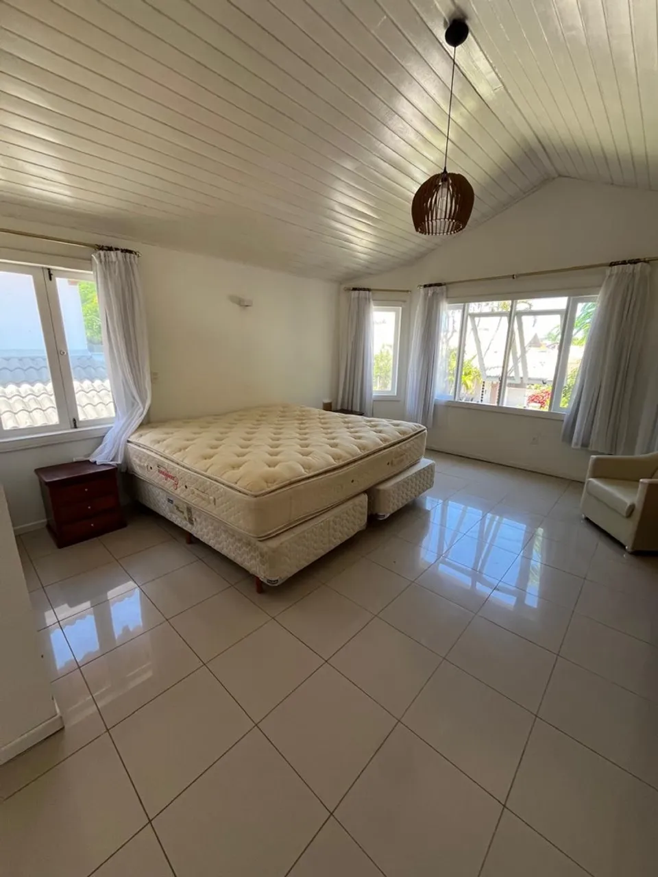 Lavadora y 4 dormitorios: casa de 400 m² — photo 16