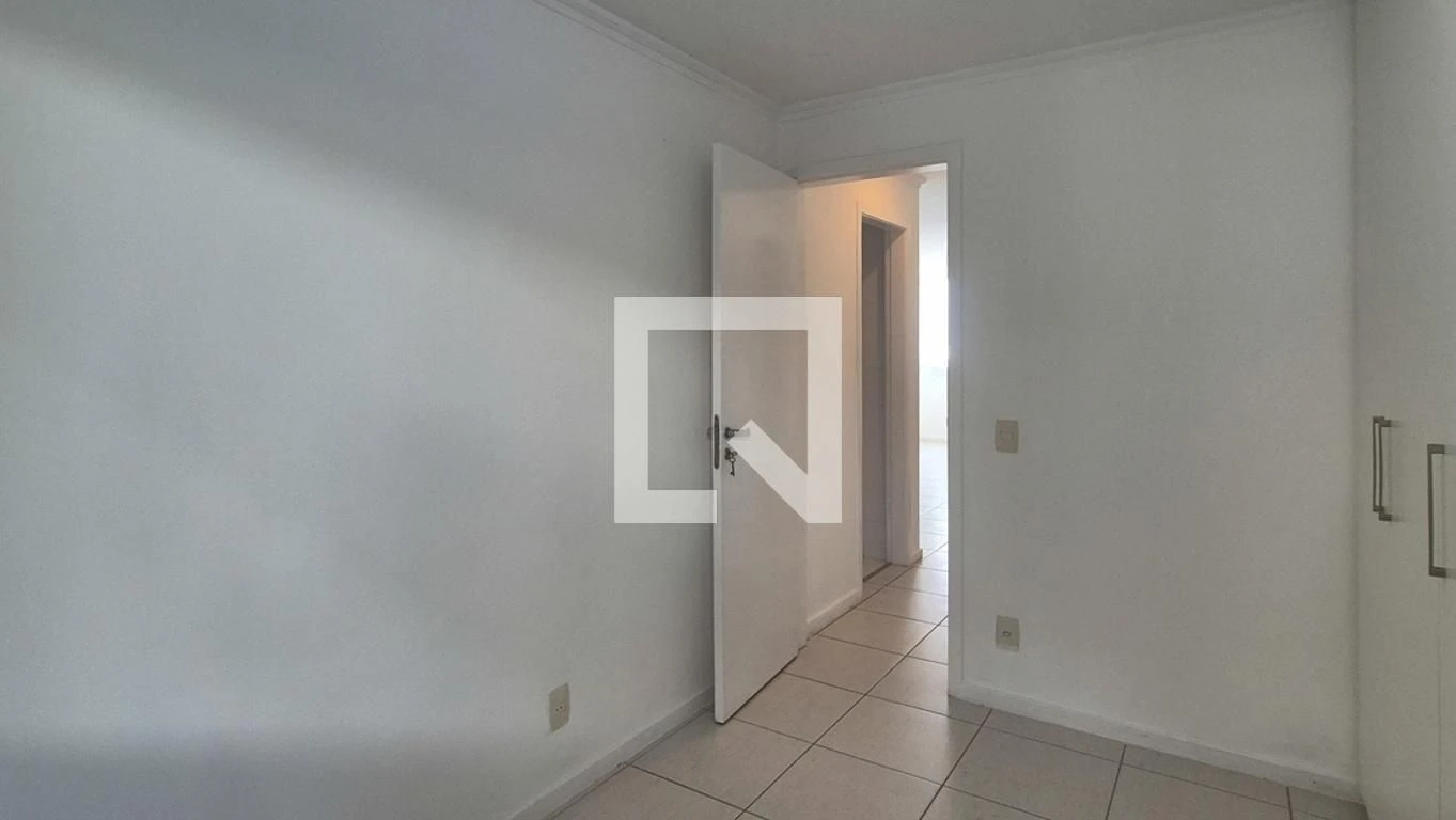 Casa de 4 dormitorios con balcón y 3 plazas de parking — photo 30
