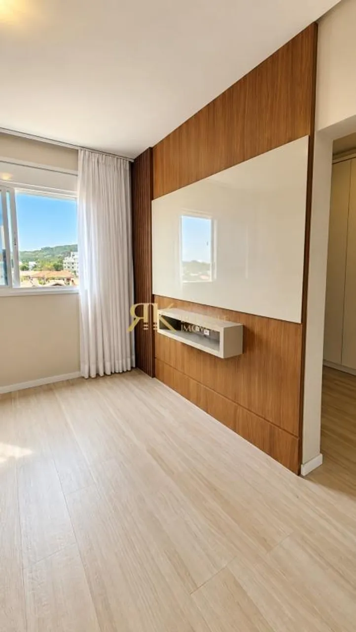 2-bedroom apartment with floor-to-ceiling windows — photo 5