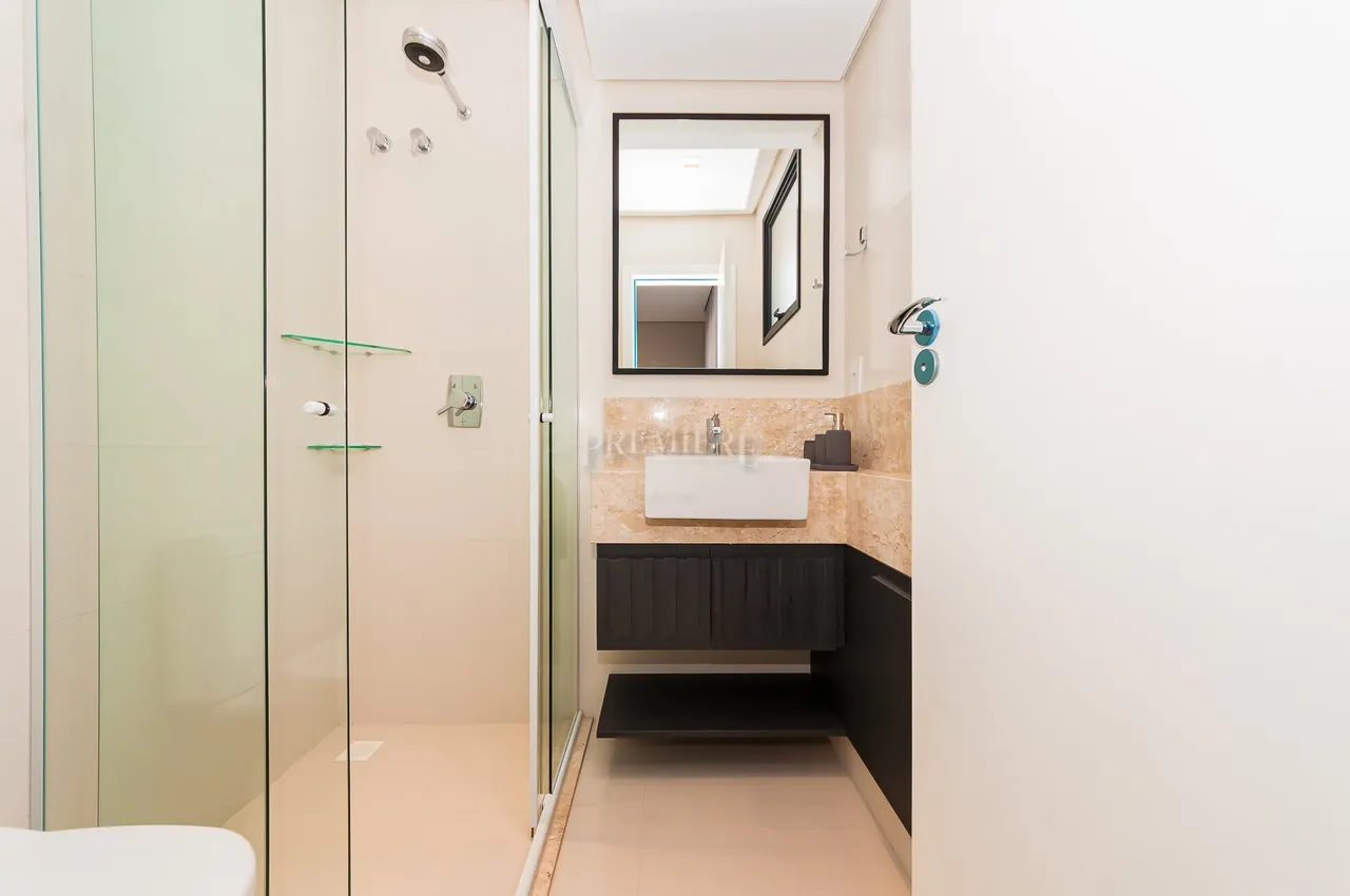 Furnished 1-bedroom apartment with 63 m² and parking — photo 12