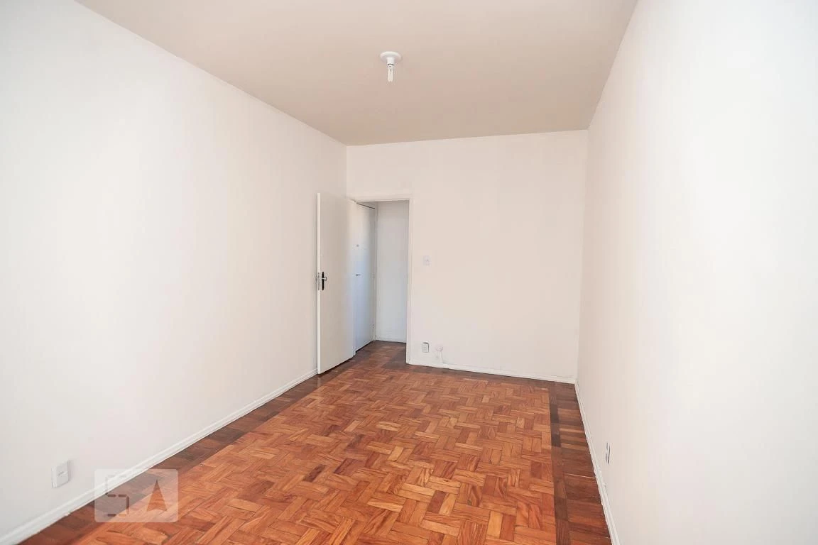 Unfurnished 2-bedroom apartment with maid’s room — photo 12