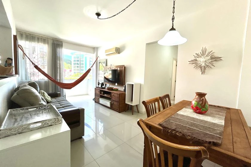 Apartamento com 2 quartos e varanda, cozinha americana — photo 3