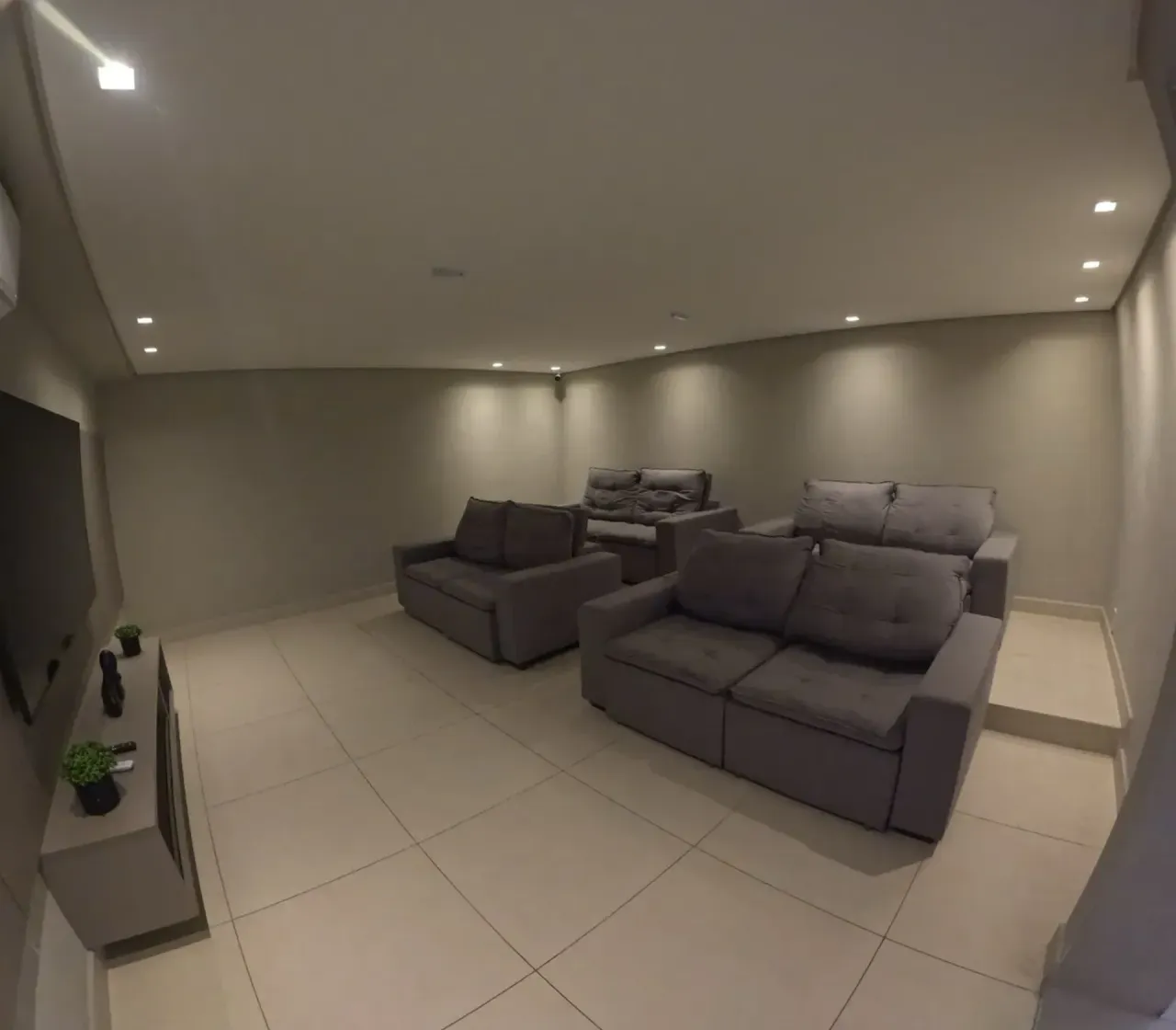3-suite apartment with 4 bathrooms and 2 parking spots — photo 12