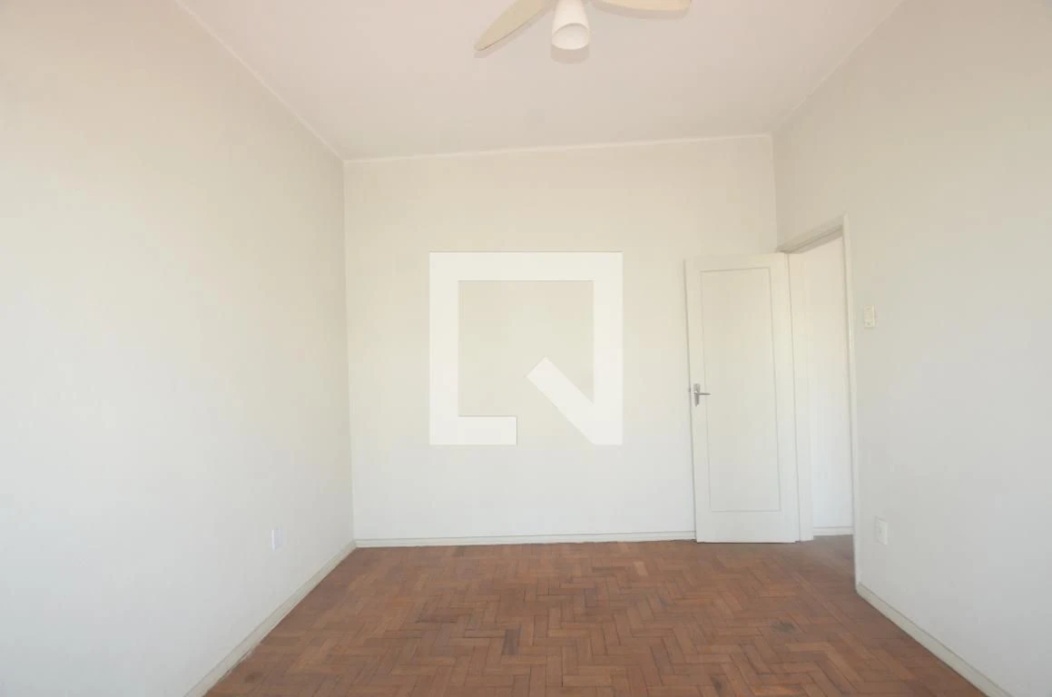 Rental apartment with 2 bedrooms and 1 bathroom — photo 12