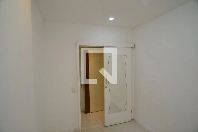 3-bedroom apartment with a water view — photo 33