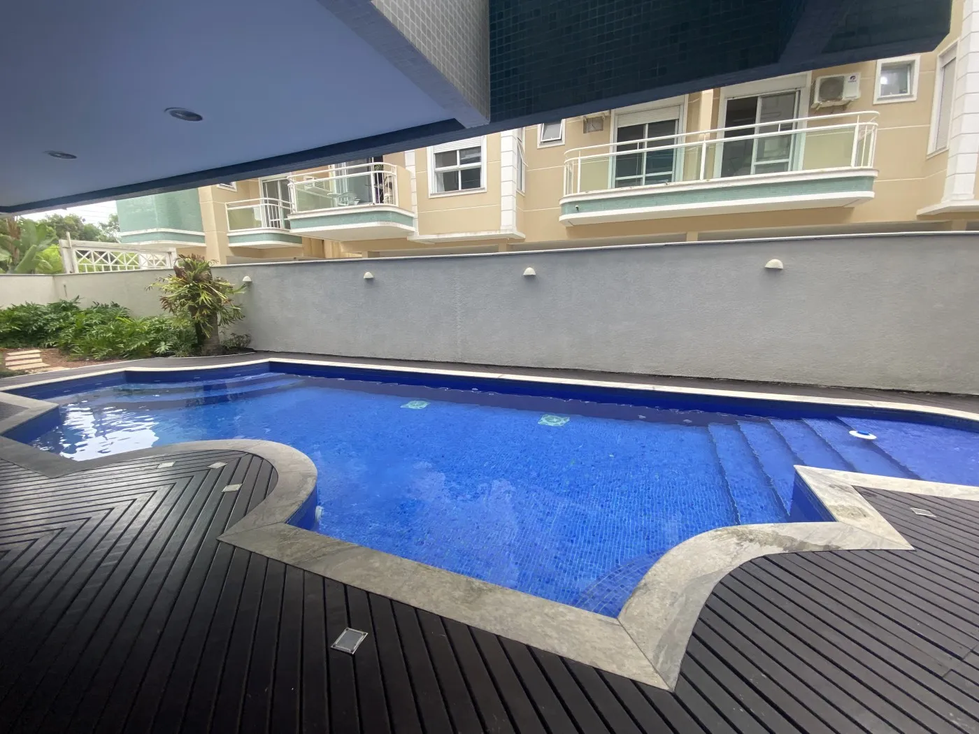 Apartamento en planta baja con 4 dormitorios y 3 suites — photo 20
