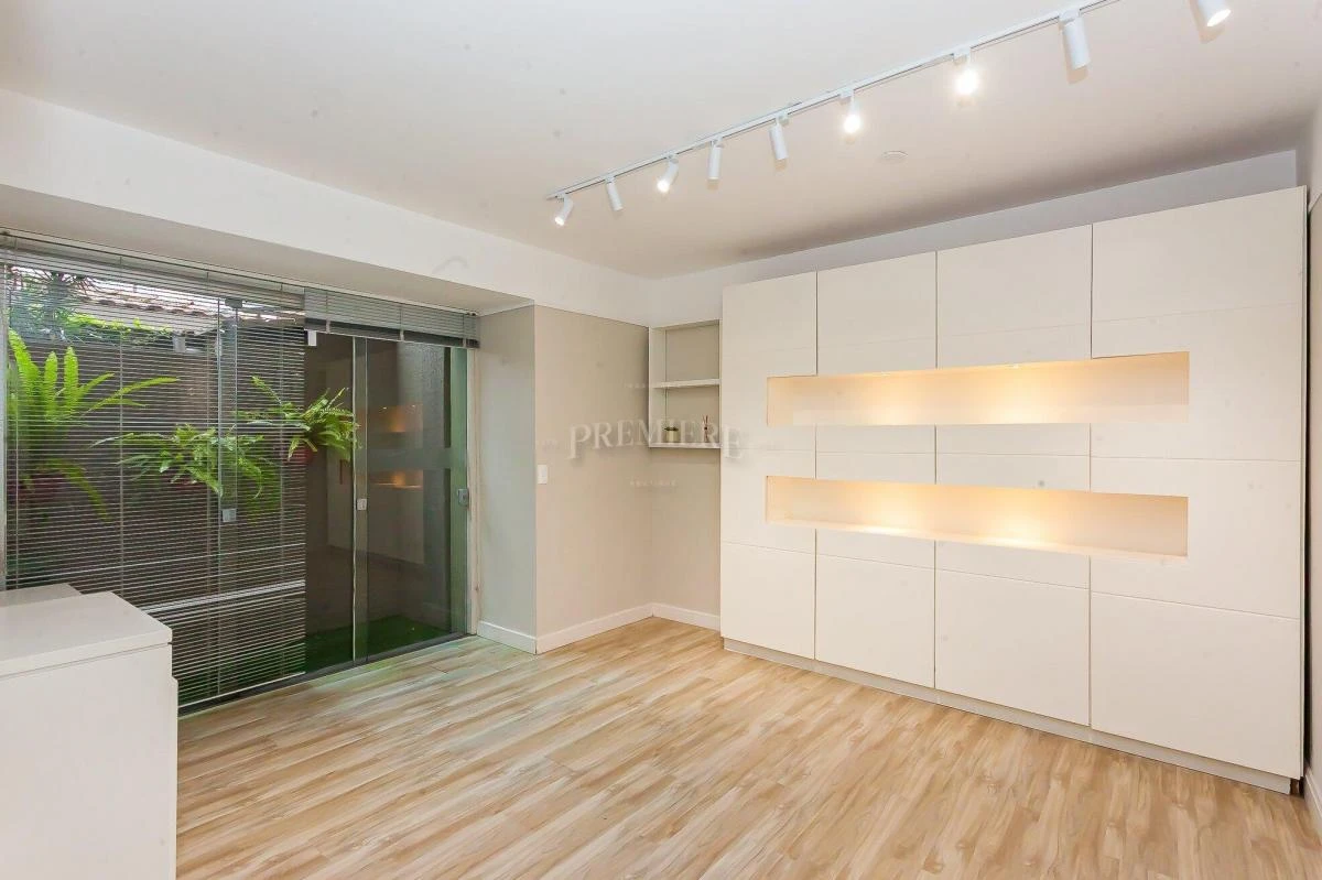 7-bedroom house with a home office in Curitiba — photo 16