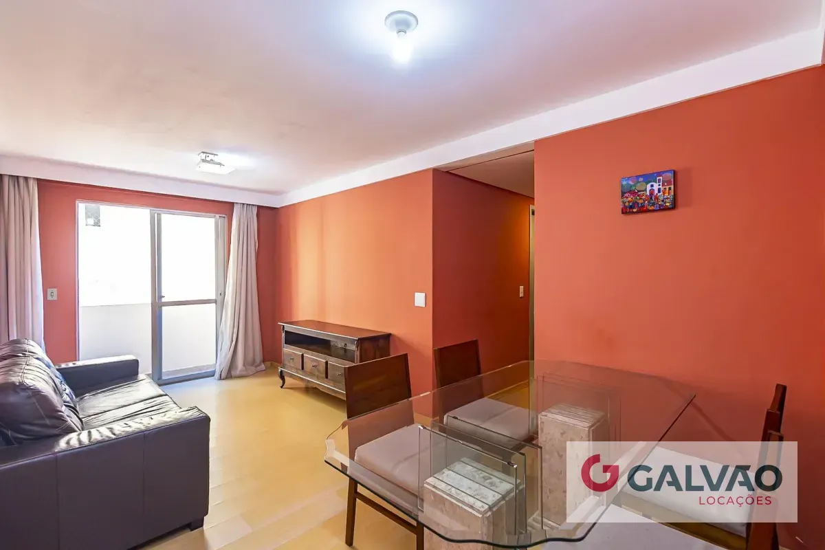 Apartamento con 3 dormitorios y balcón, 91,36 m² — photo 2