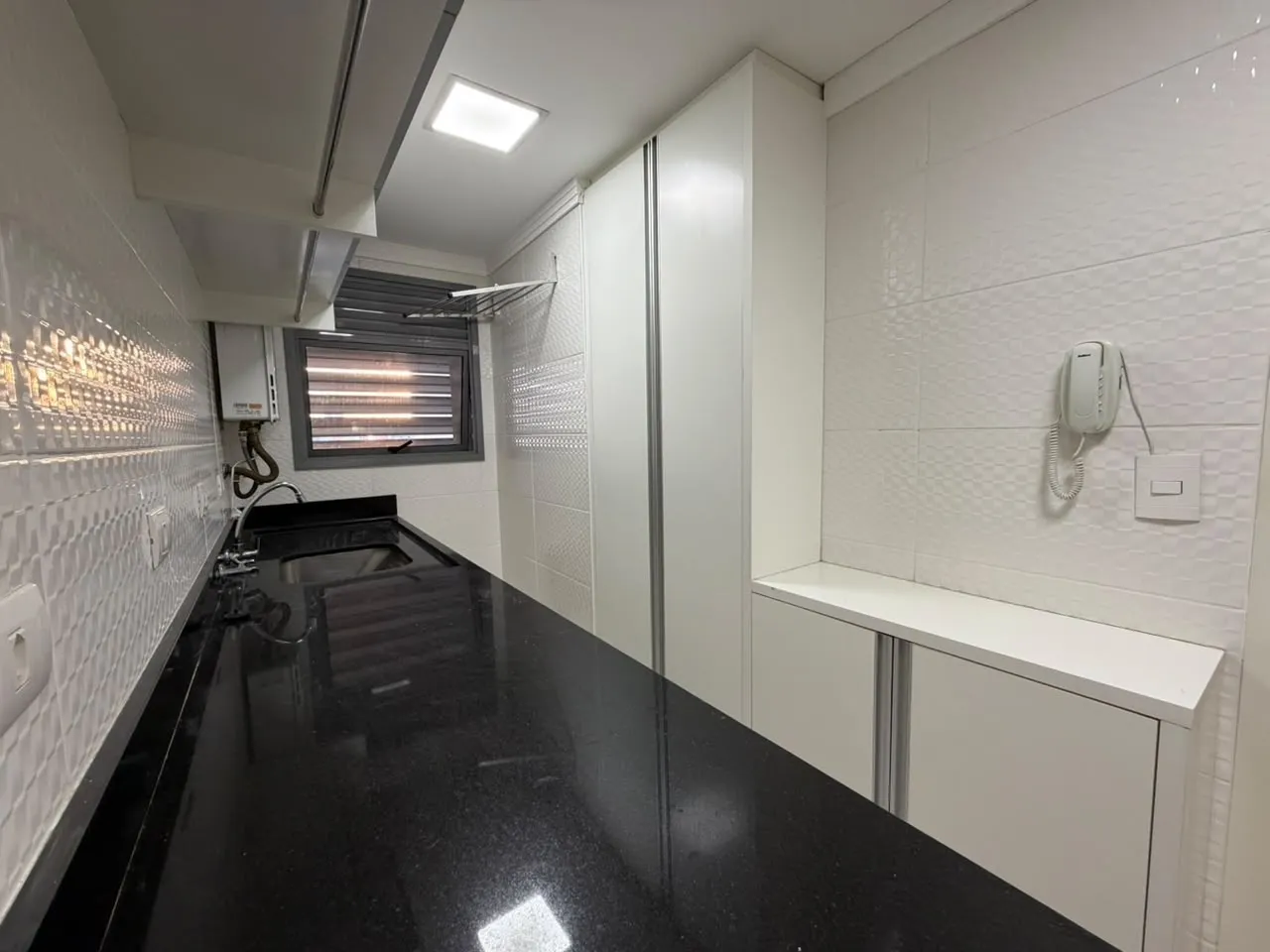 Floor-to-ceiling windows in a 3-bedroom apartment, 133 m² — photo 19