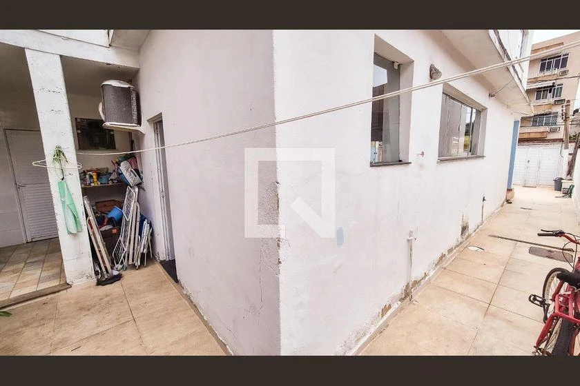 Мебльований будинок 600 м² з 5 спальнями та 3 ванними — photo 35