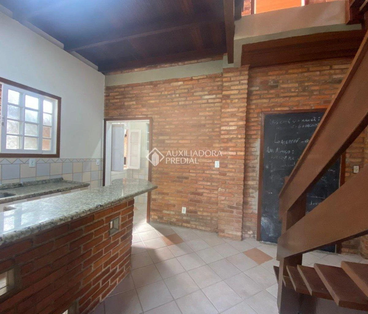 Casa de 4 dormitorios con balcón gourmet en Florianópolis — photo 2